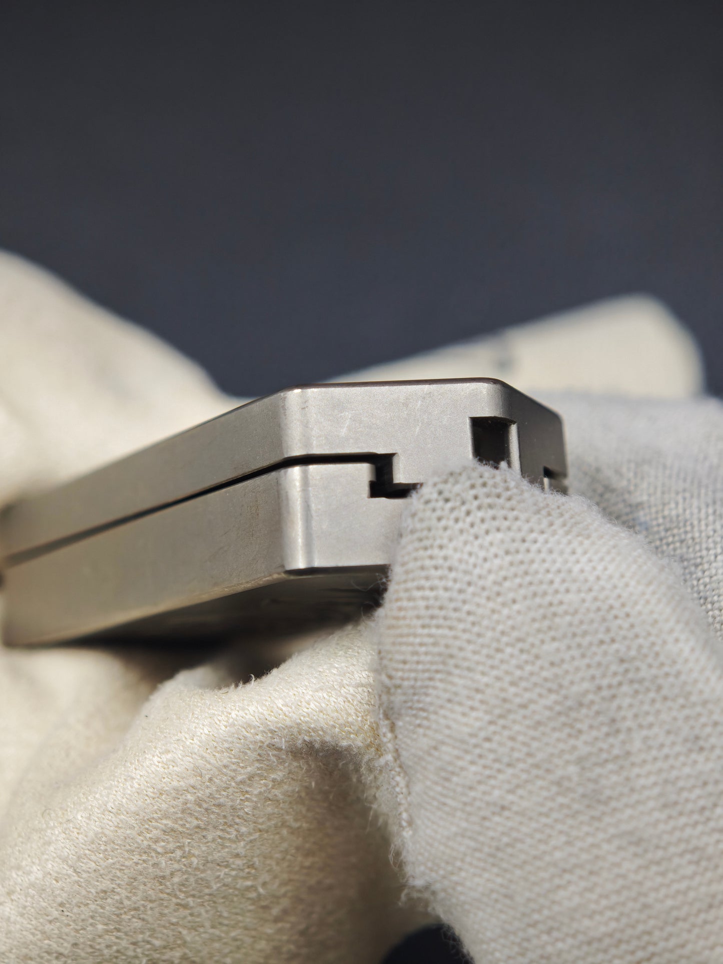 Plane Titanium