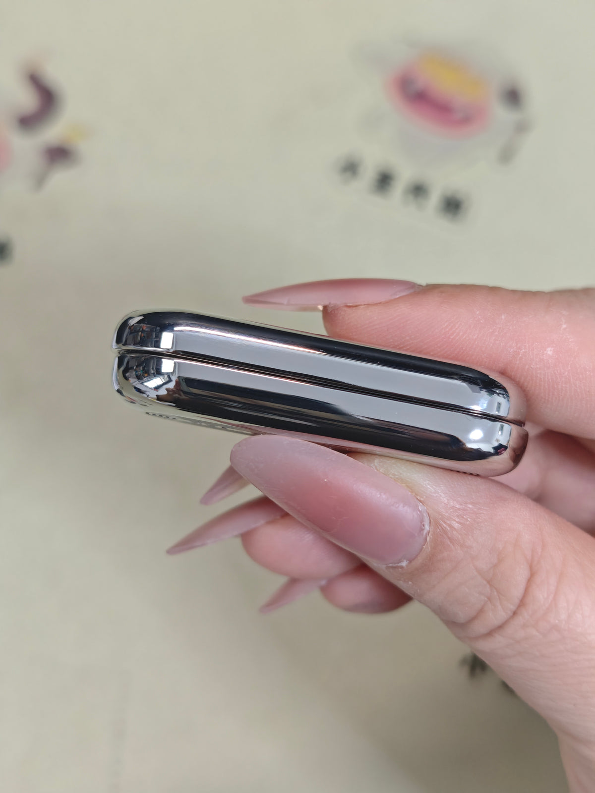 Floating Cloud Titanium Polished