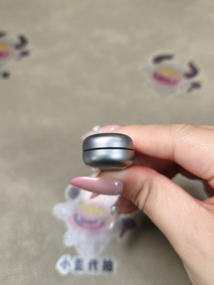 Floating Cloud Titanium
