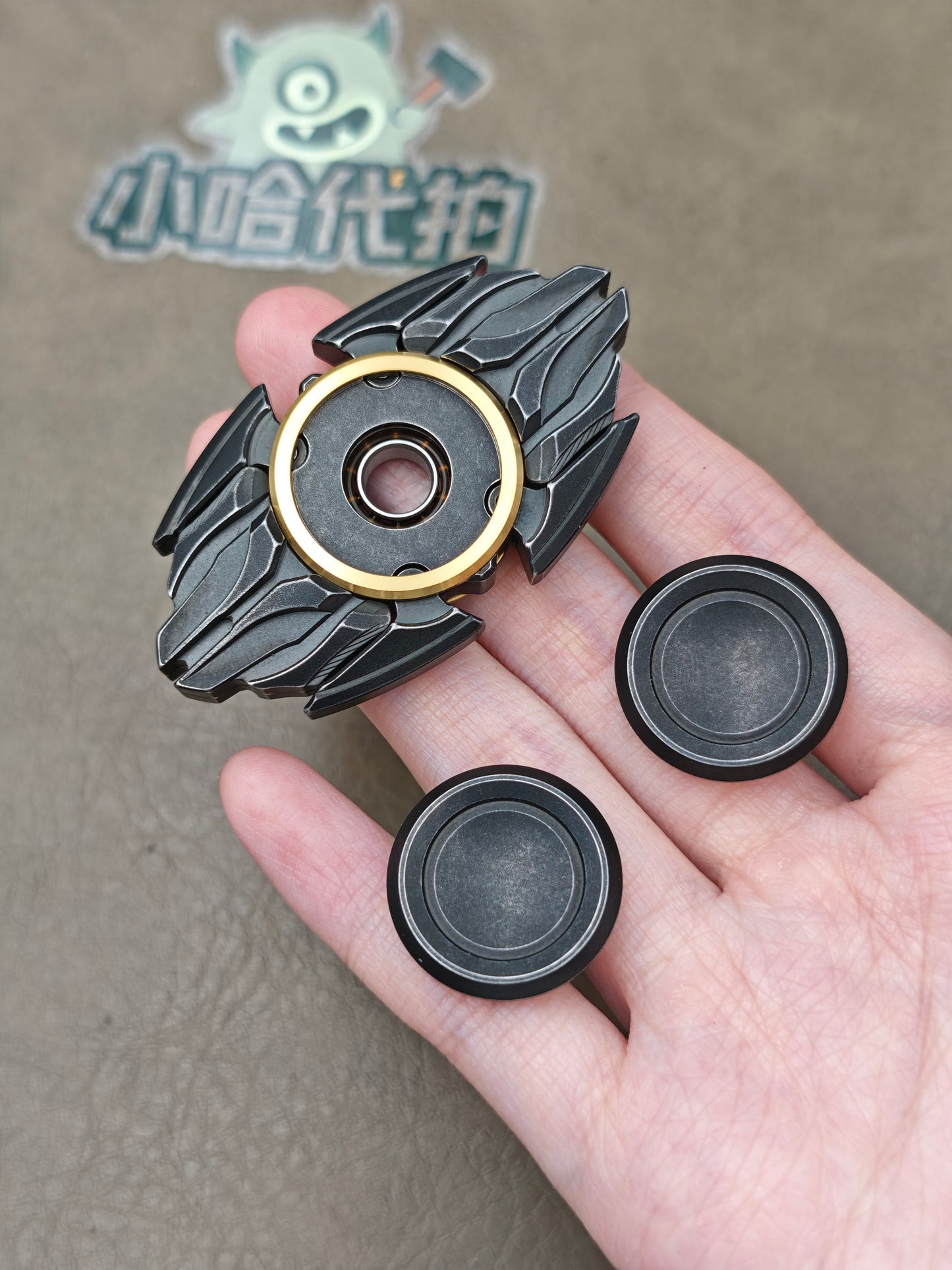Dark Shell Opening Stainless Steel