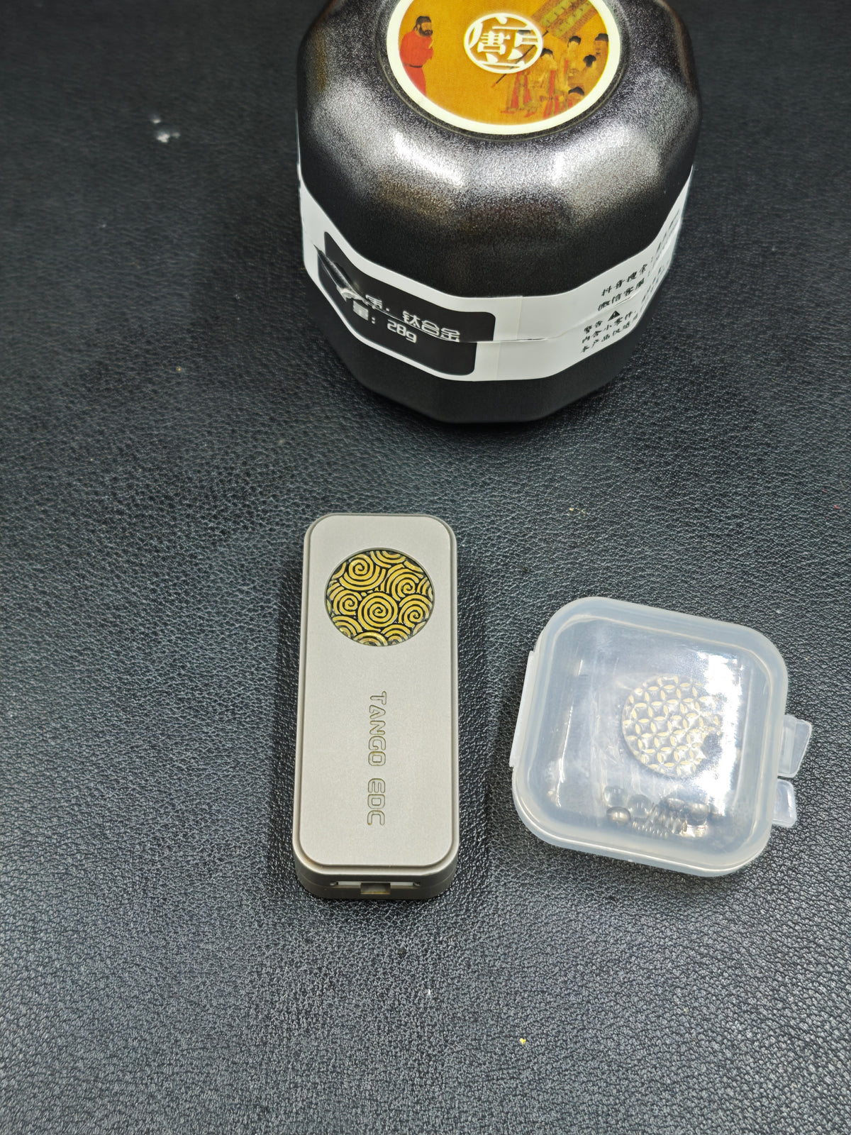 Sugar Cube Titanium