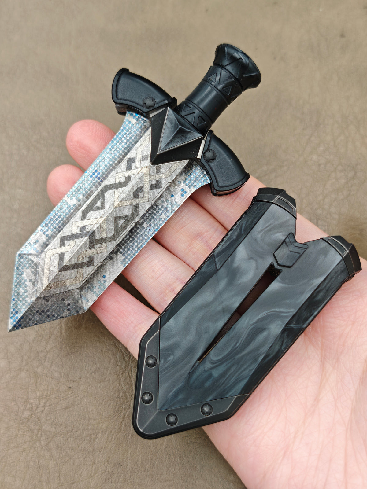 Ghost Lantern Lake Sword G10