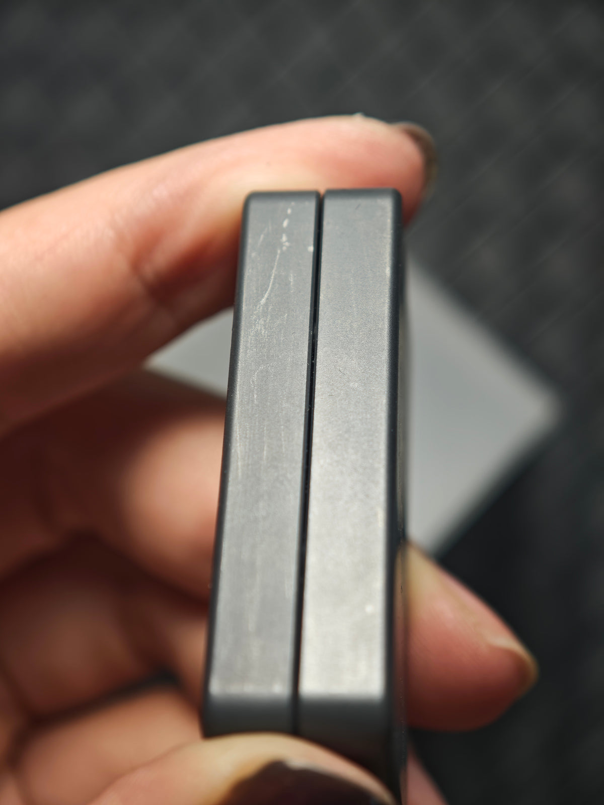 Mute Zirconium