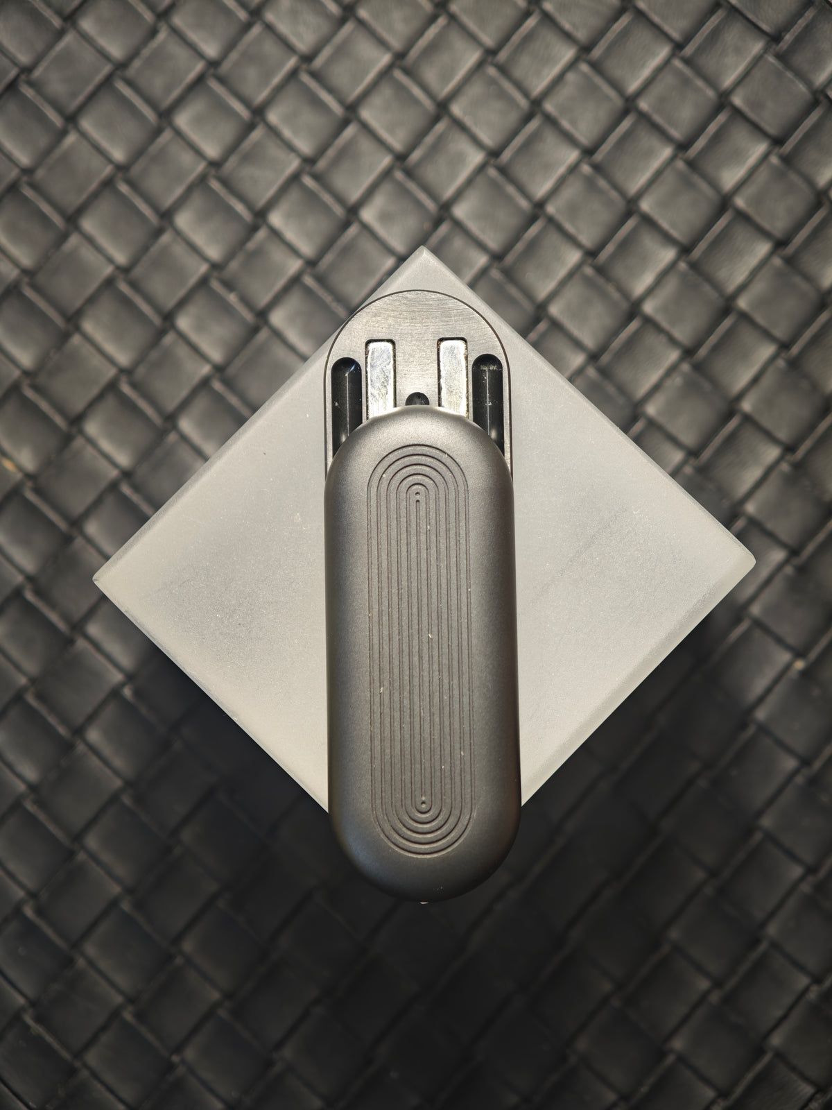 Floating Cloud Zirconium Brushed