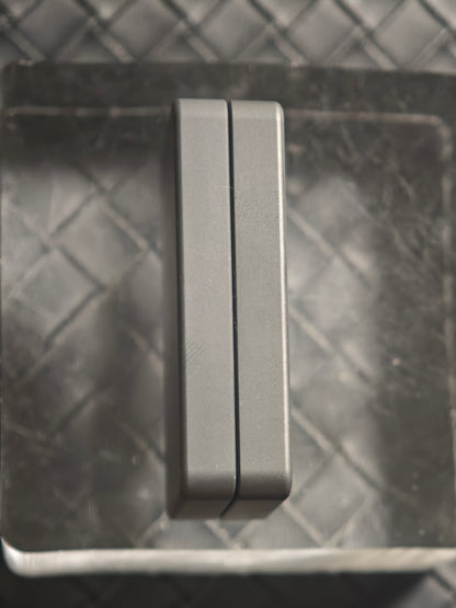 Mute Zirconium