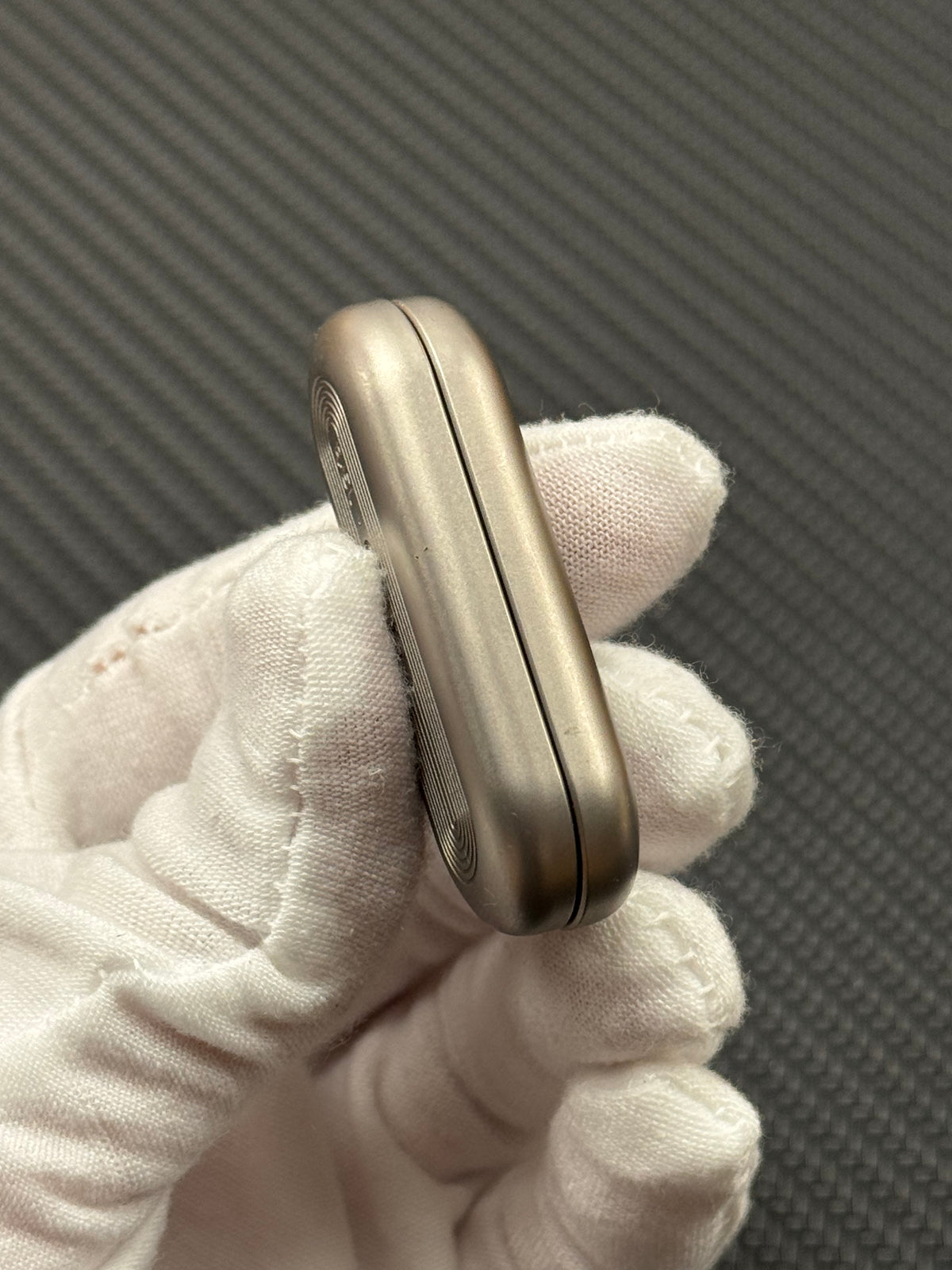 Floating Cloud Titanium Blasted