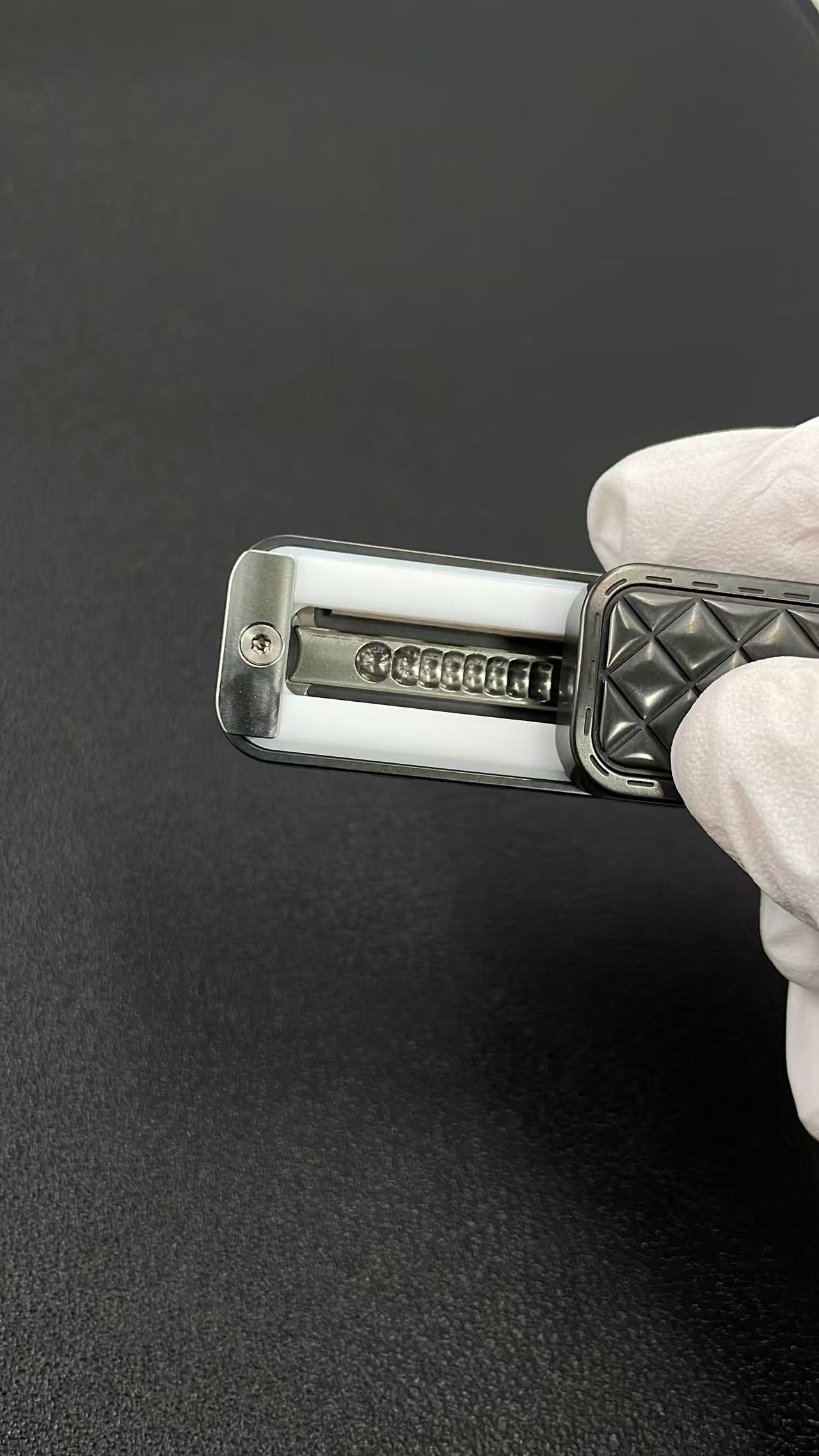 Feng Ling Zirconium