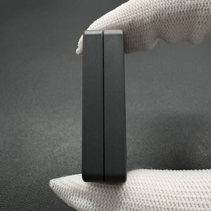 Mute Zirconium