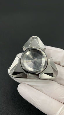 Tri Leaf Vida Stainless Steel
