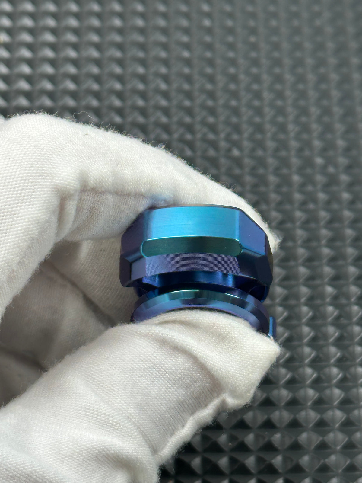 Whisper Duo Zirconium