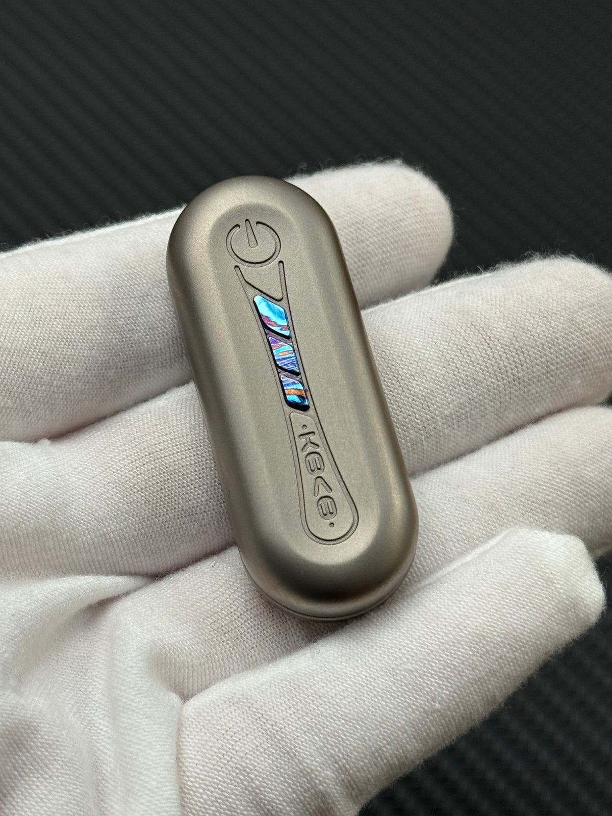 Floating Cloud Titanium