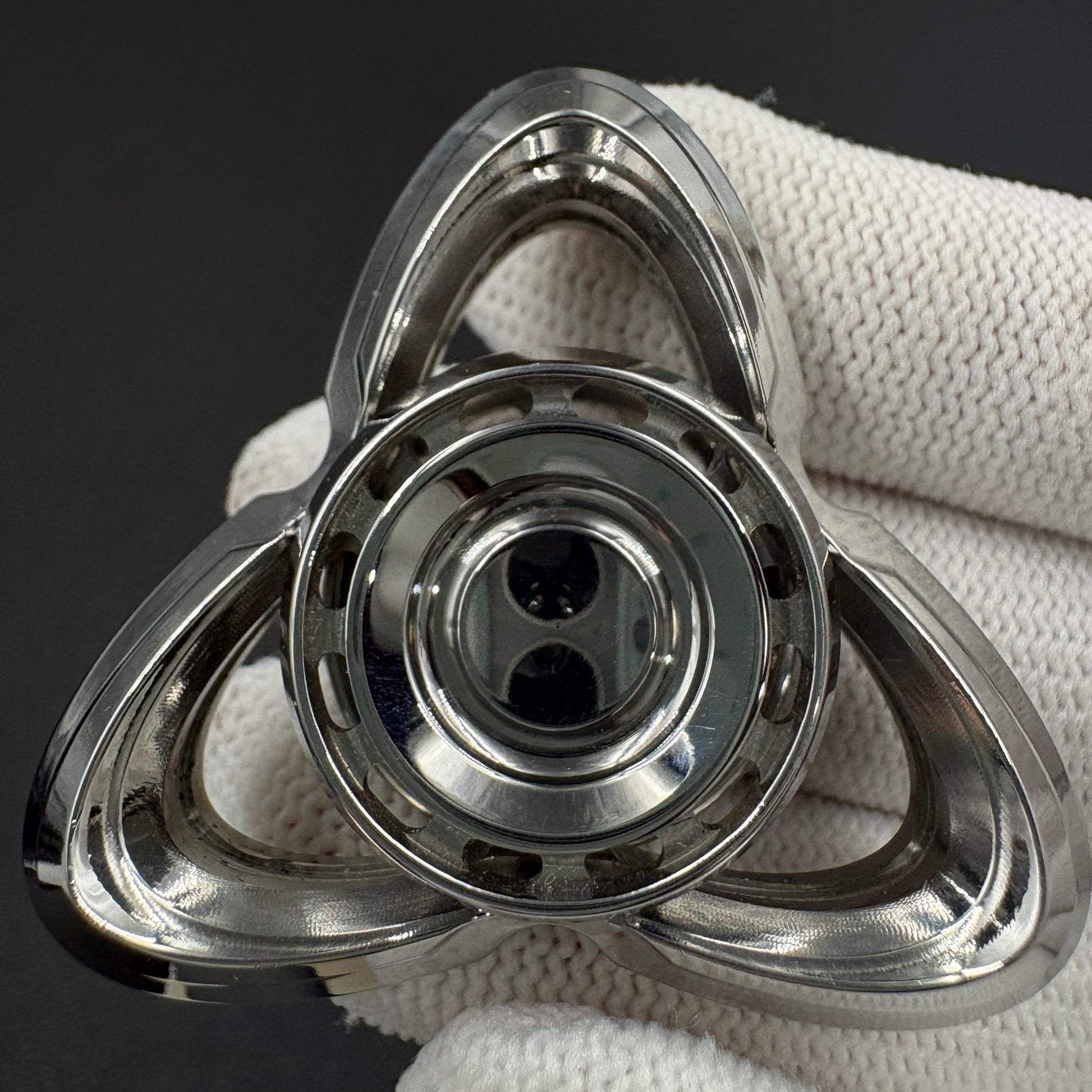 Cat's Eye Stainless Steel Polished