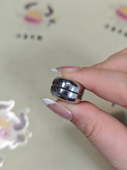 Floating Cloud Titanium