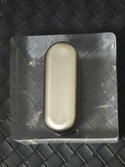 Floating Cloud Titanium