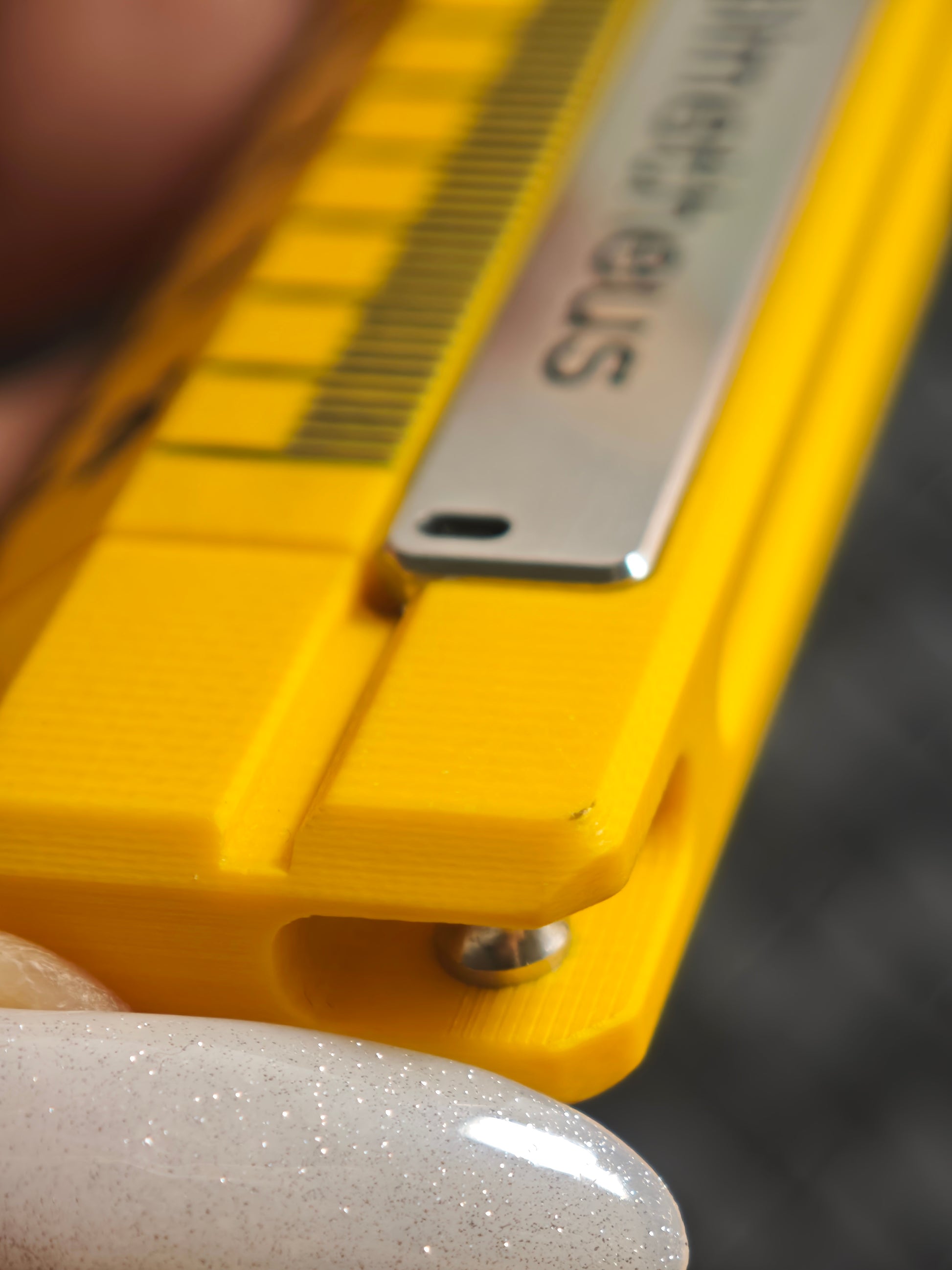 Quirky Ruler G10