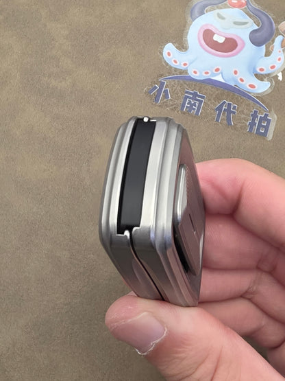 Wormhole Stainless Steel