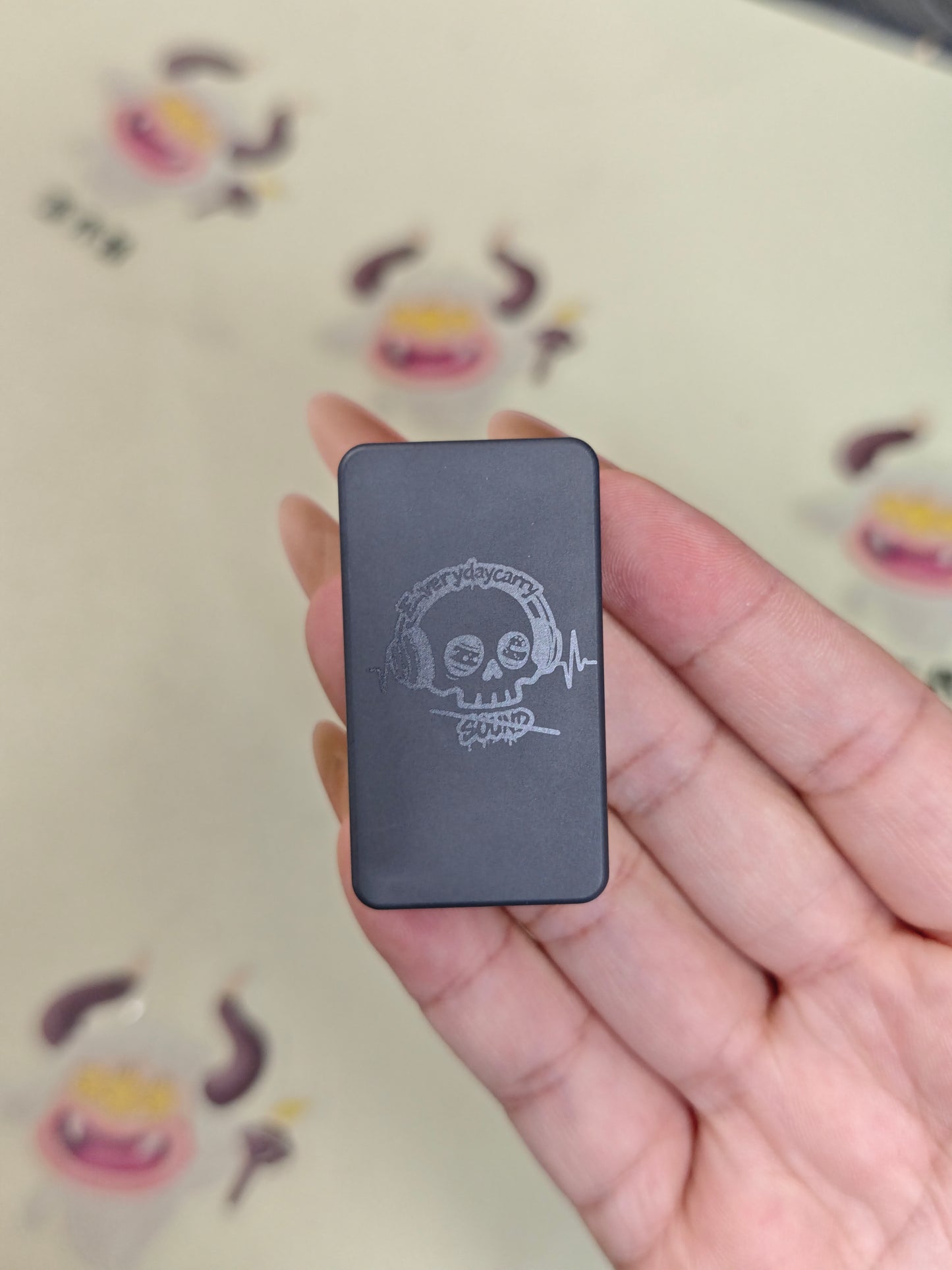 Mute Zirconium