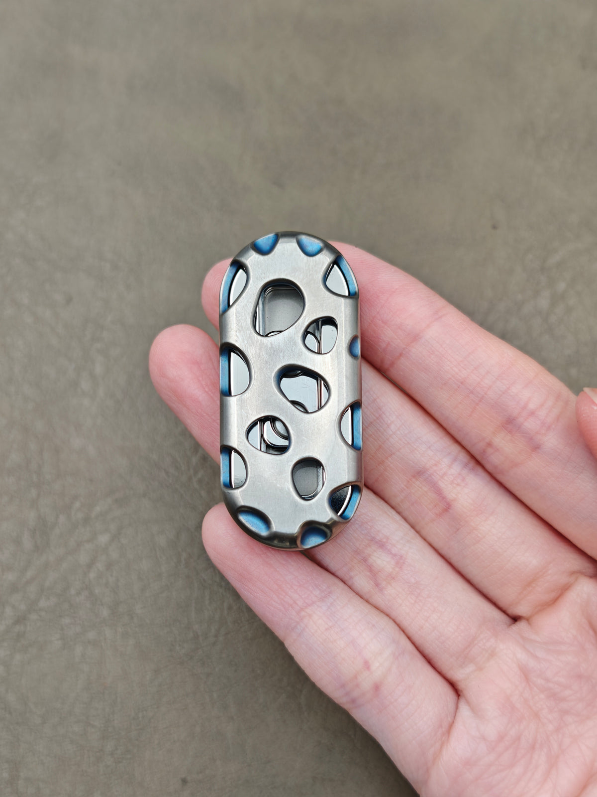 Top B Titanium
