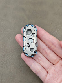Top B Titanium