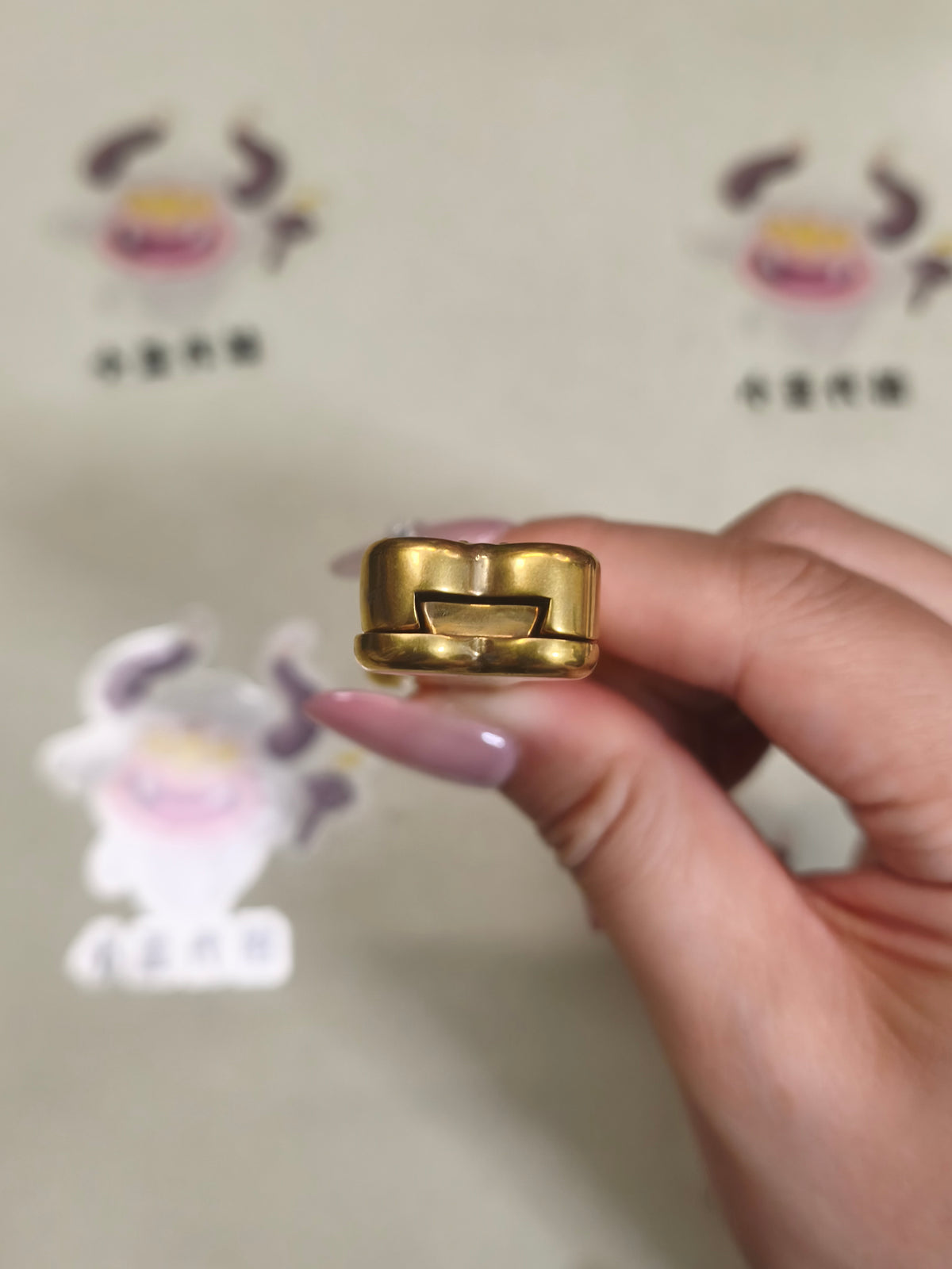 Thorn Light Steam Bone Brass Engraved