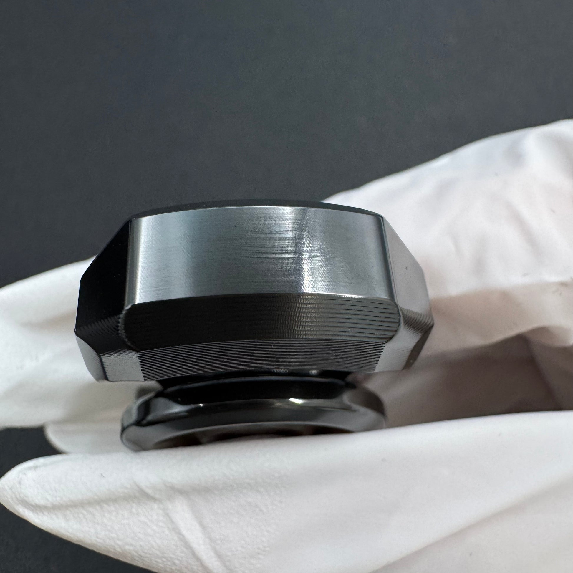 Whisper Duo Zirconium