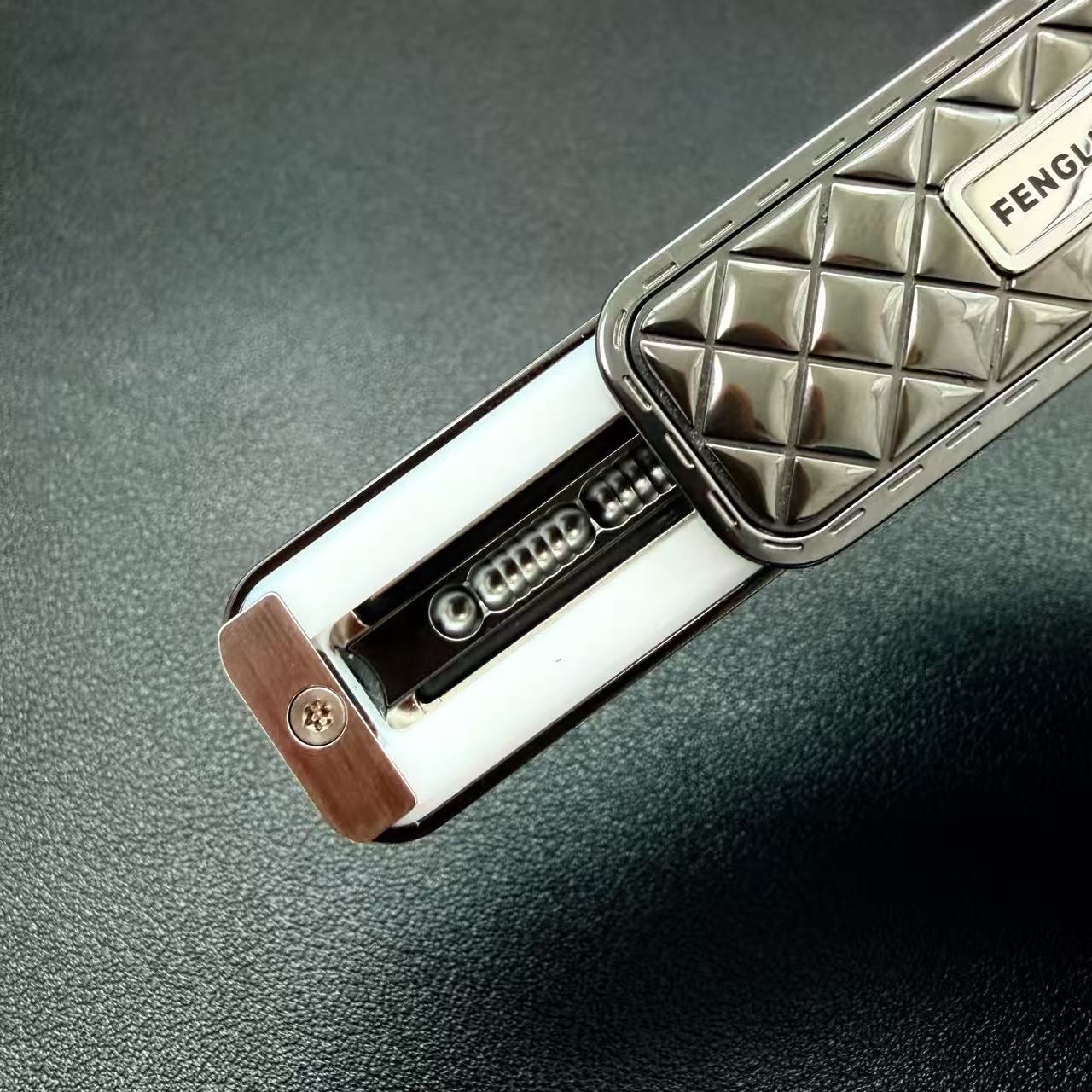 Feng Ling Zirconium
