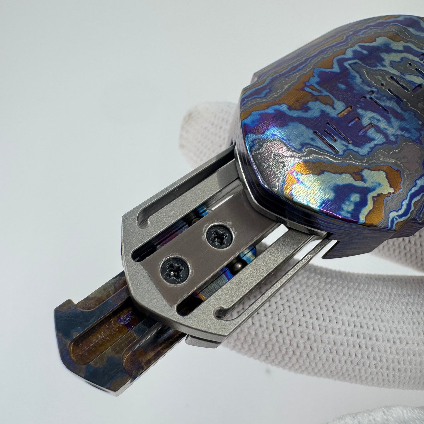 Roche Strike Zircuti