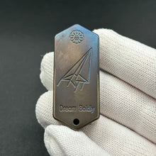 Plane Titanium