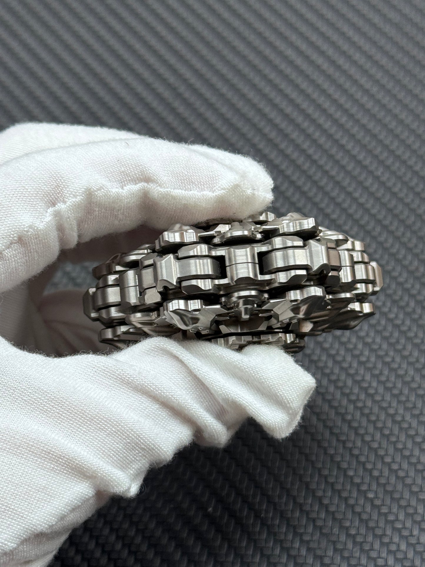 SEQUENCE EDC Dijiang Shell Opening Titanium