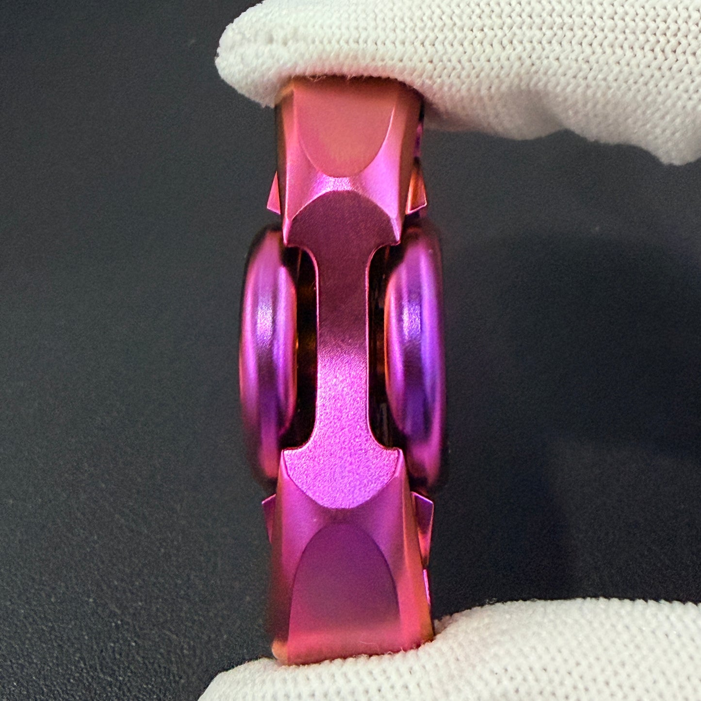 Pan Yixian Zirconium