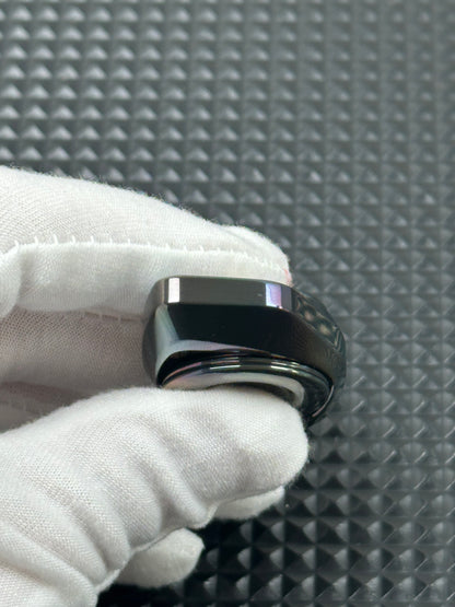 Mirror Eye Zirconium Oil Slick
