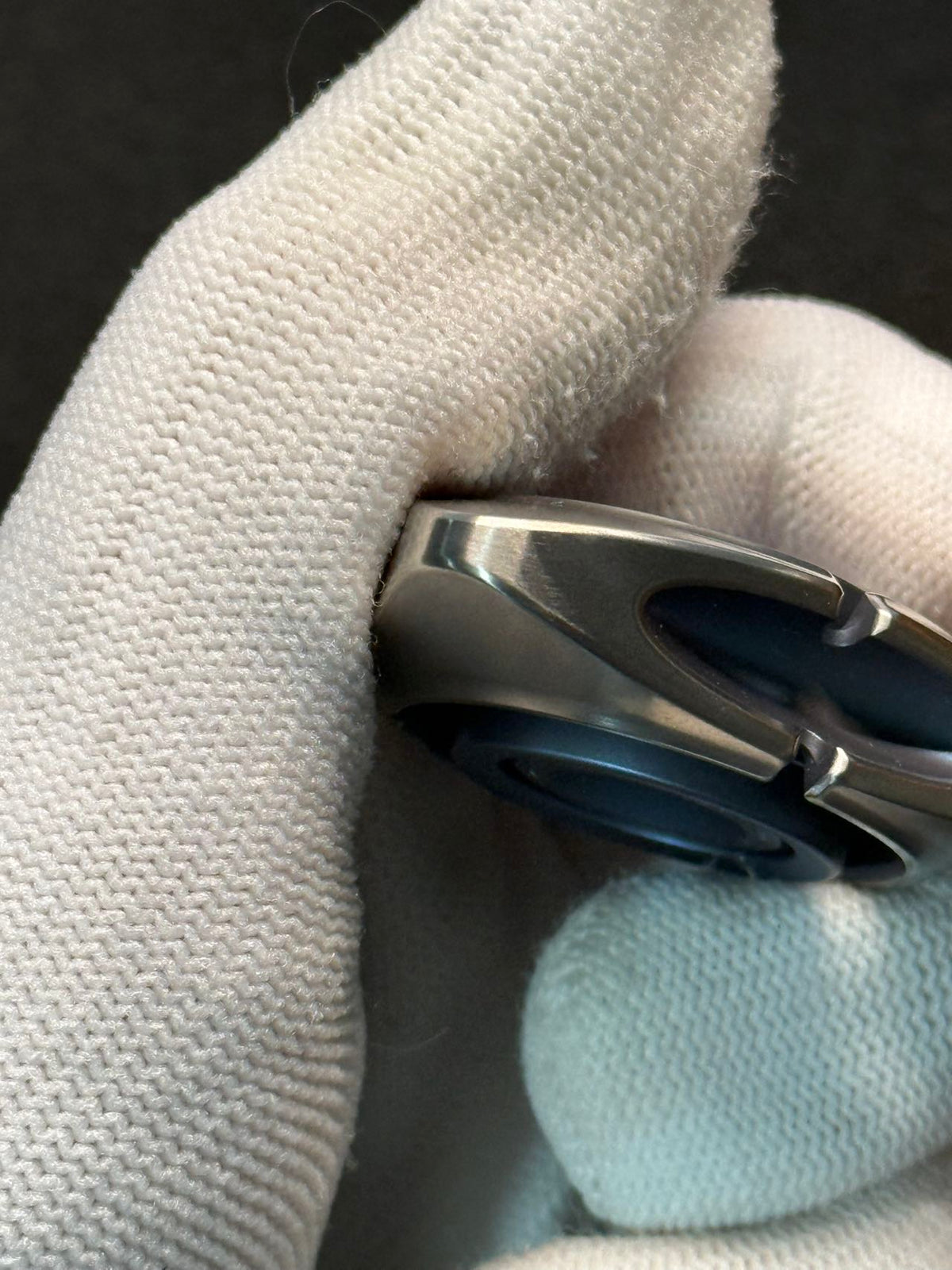 BIT 04 Titanium