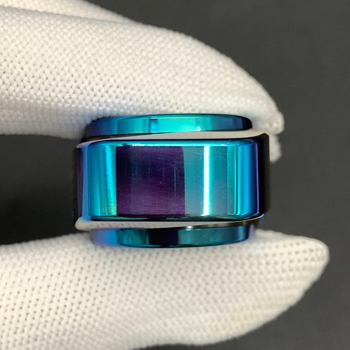 Premium Exquisite Cloud Zirconium Oil Slick