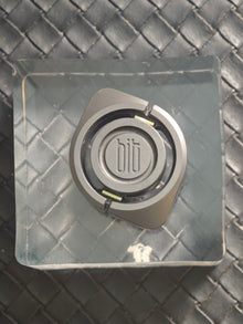 BIT 04 Zirconium