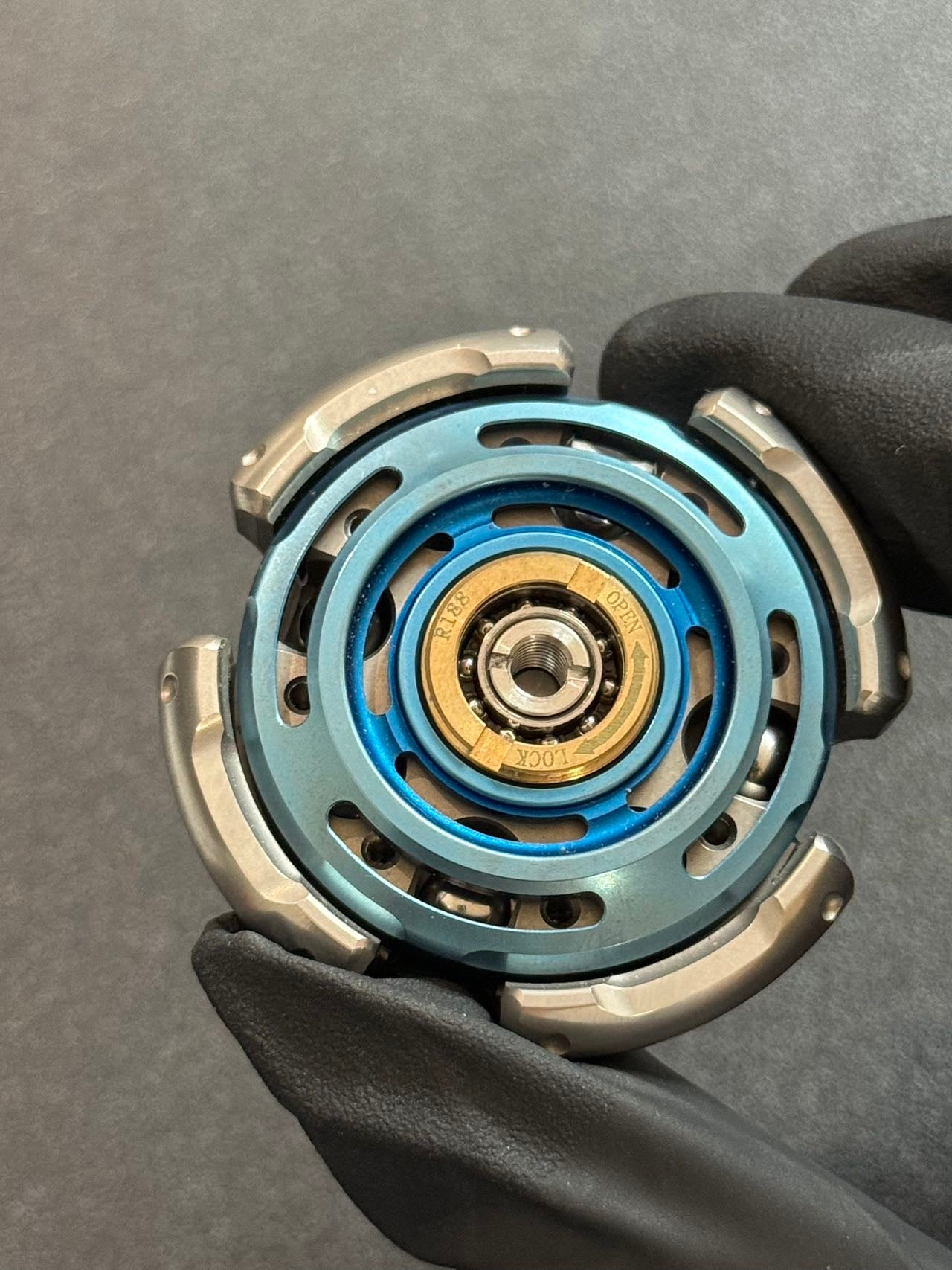 Resonance Titanium