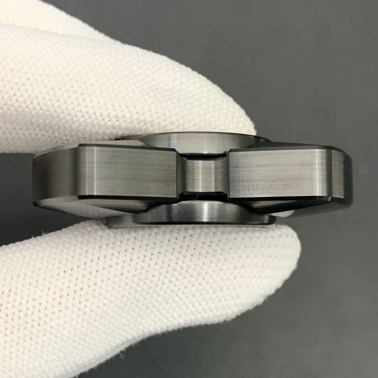 Gentle Breeze Zirconium