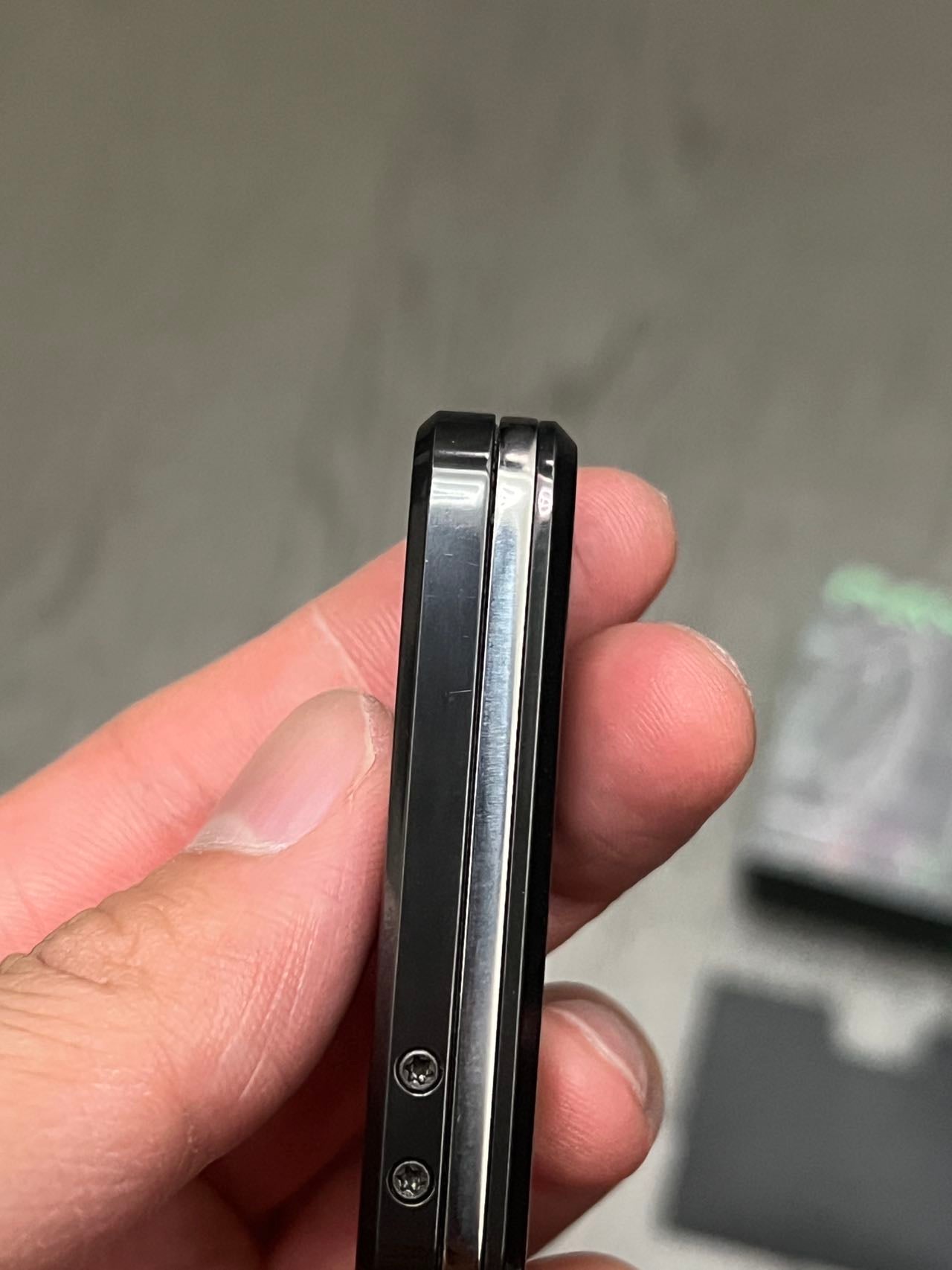 Eraser Zirconium