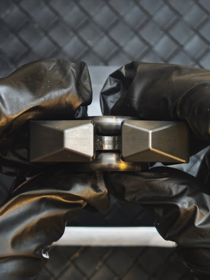 Tri Leaf Crossbone Zirconium