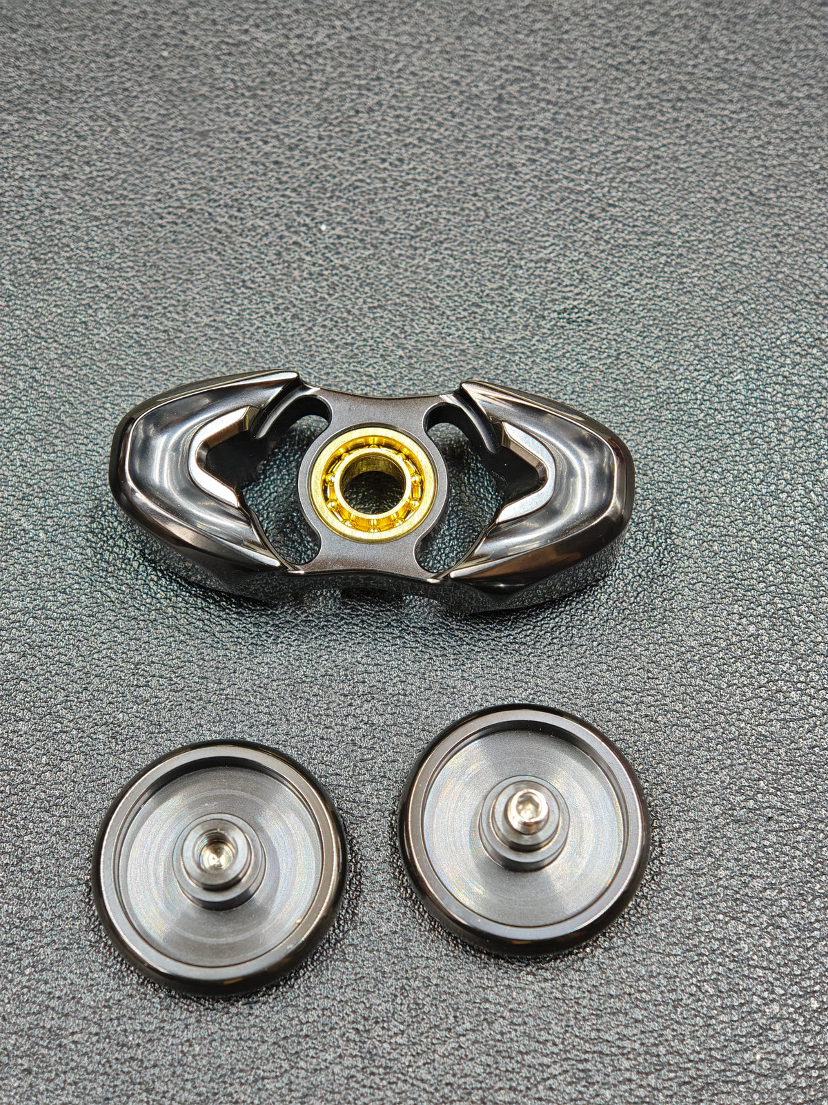 Pan Yixian Zirconium Polished