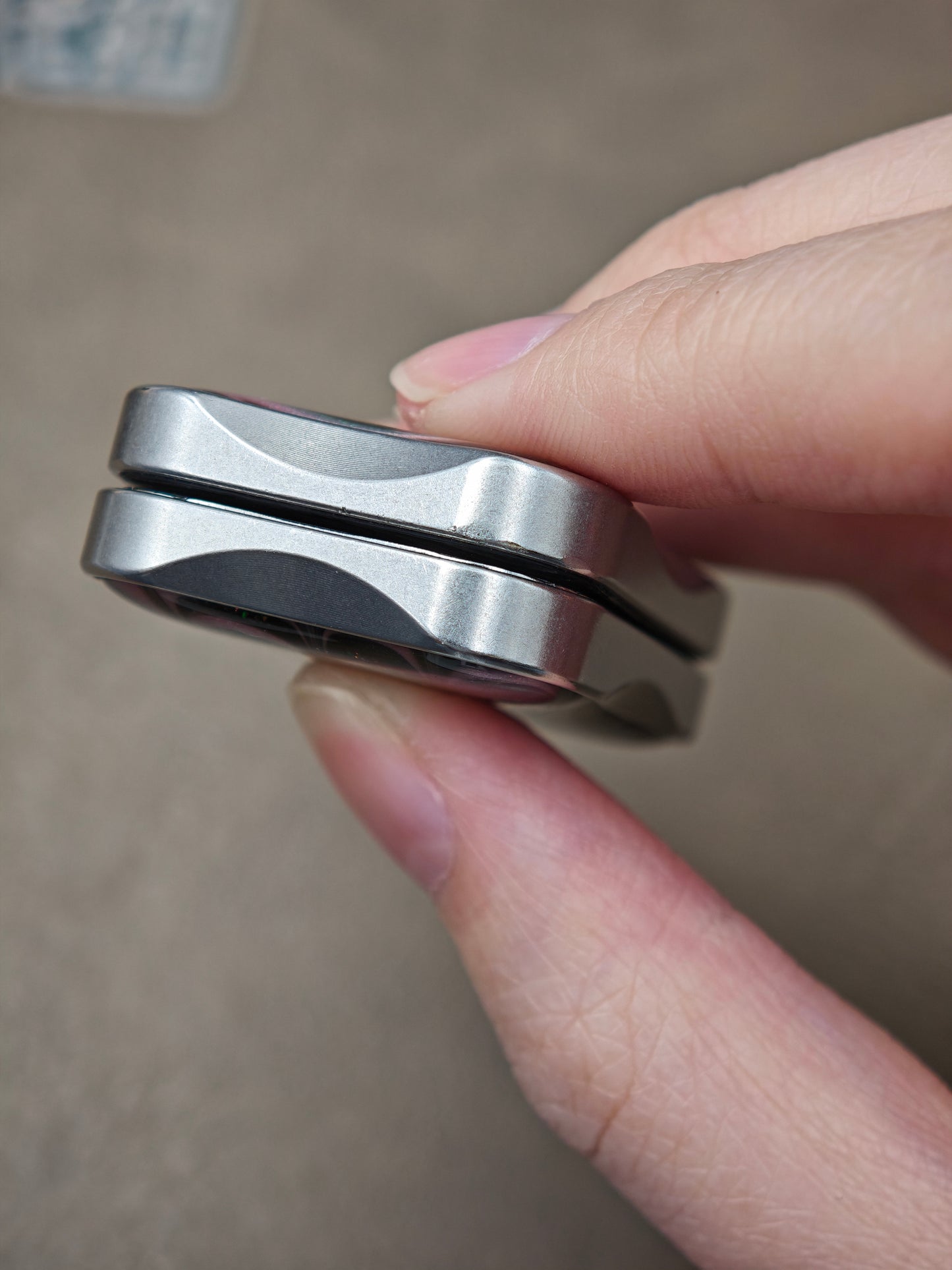 Aura Sand Stainless Steel