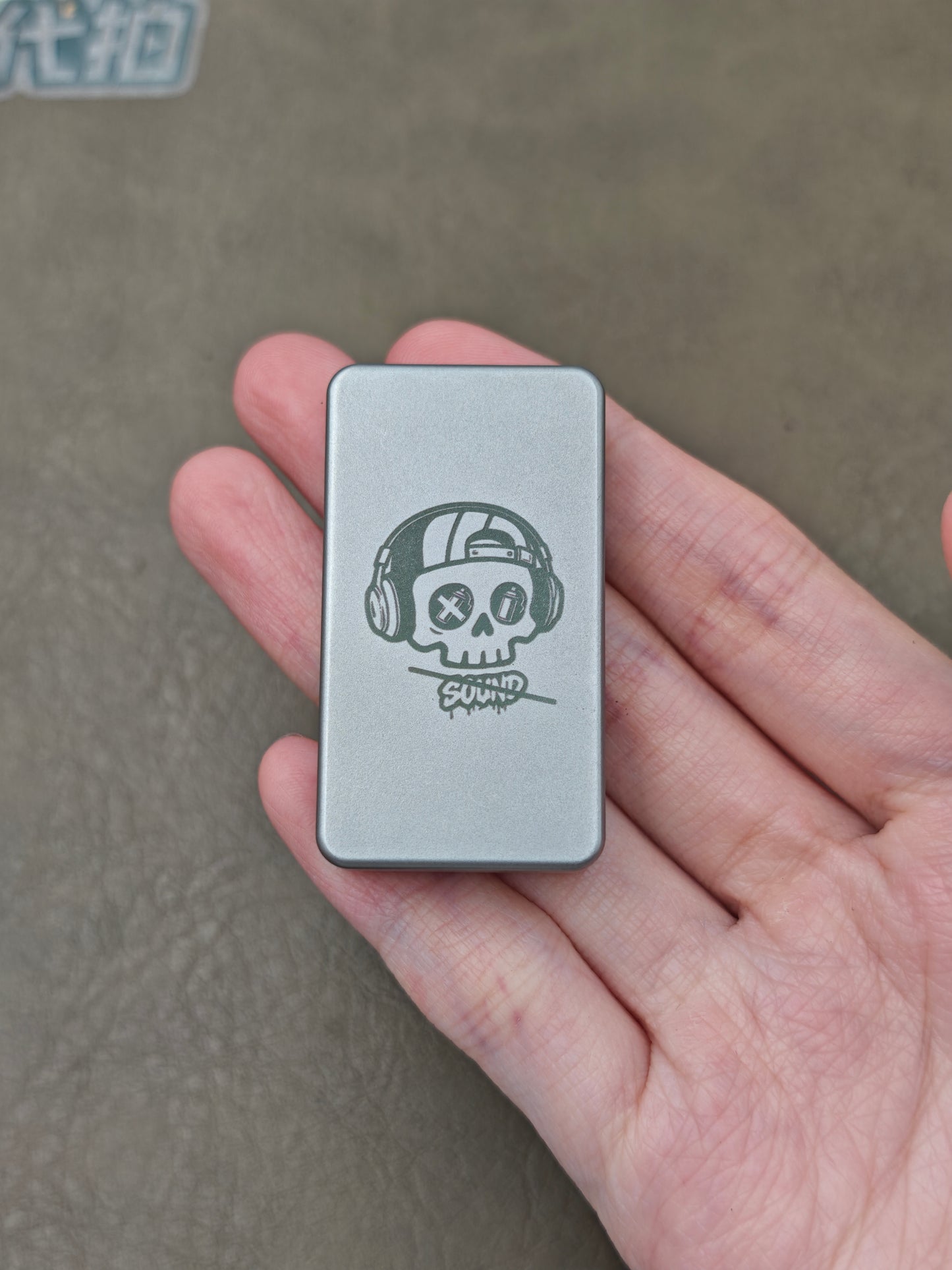 Mute Stainless Steel