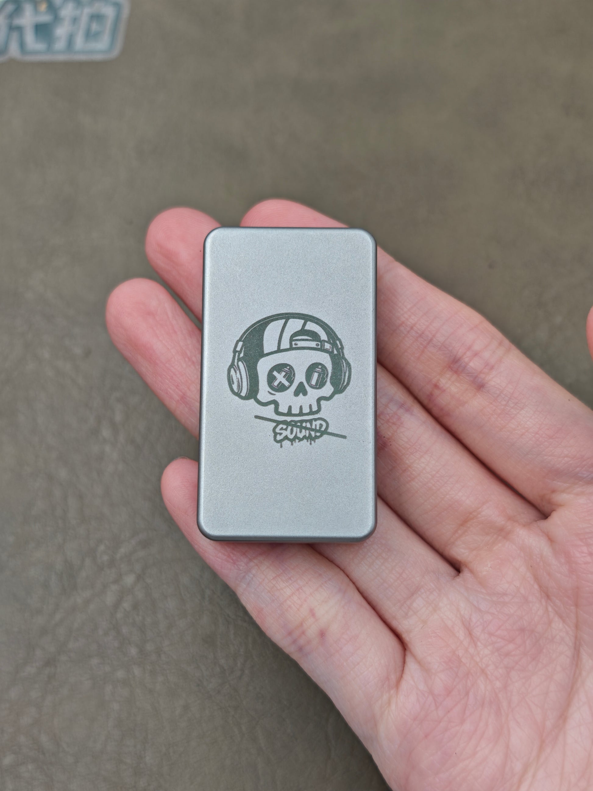 Mute Stainless Steel