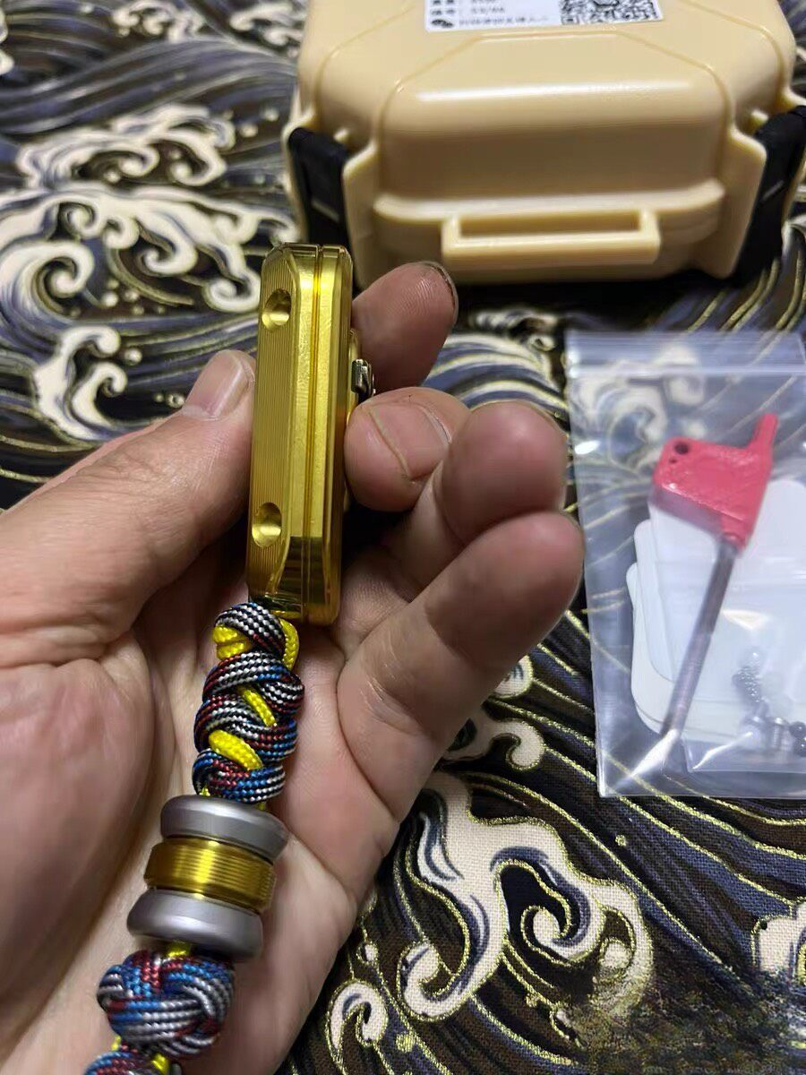 Popping Stainless Steel Limited Edition