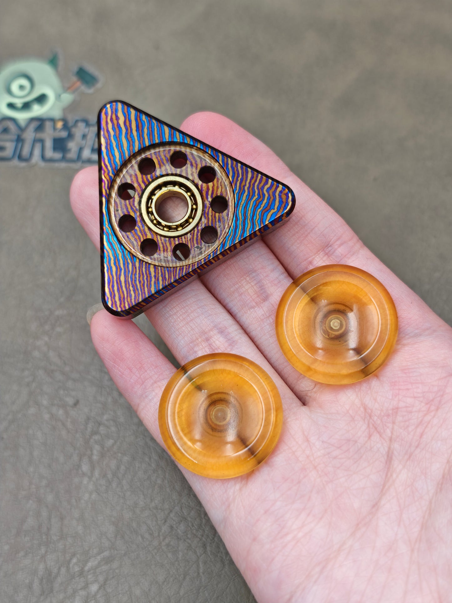 Little Triangle Titanium PEI Mokuti