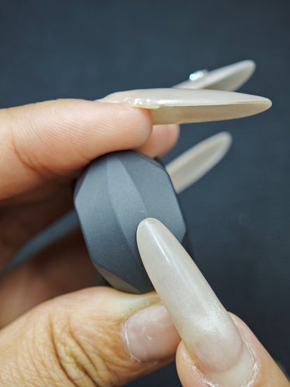 Libra Zirconium