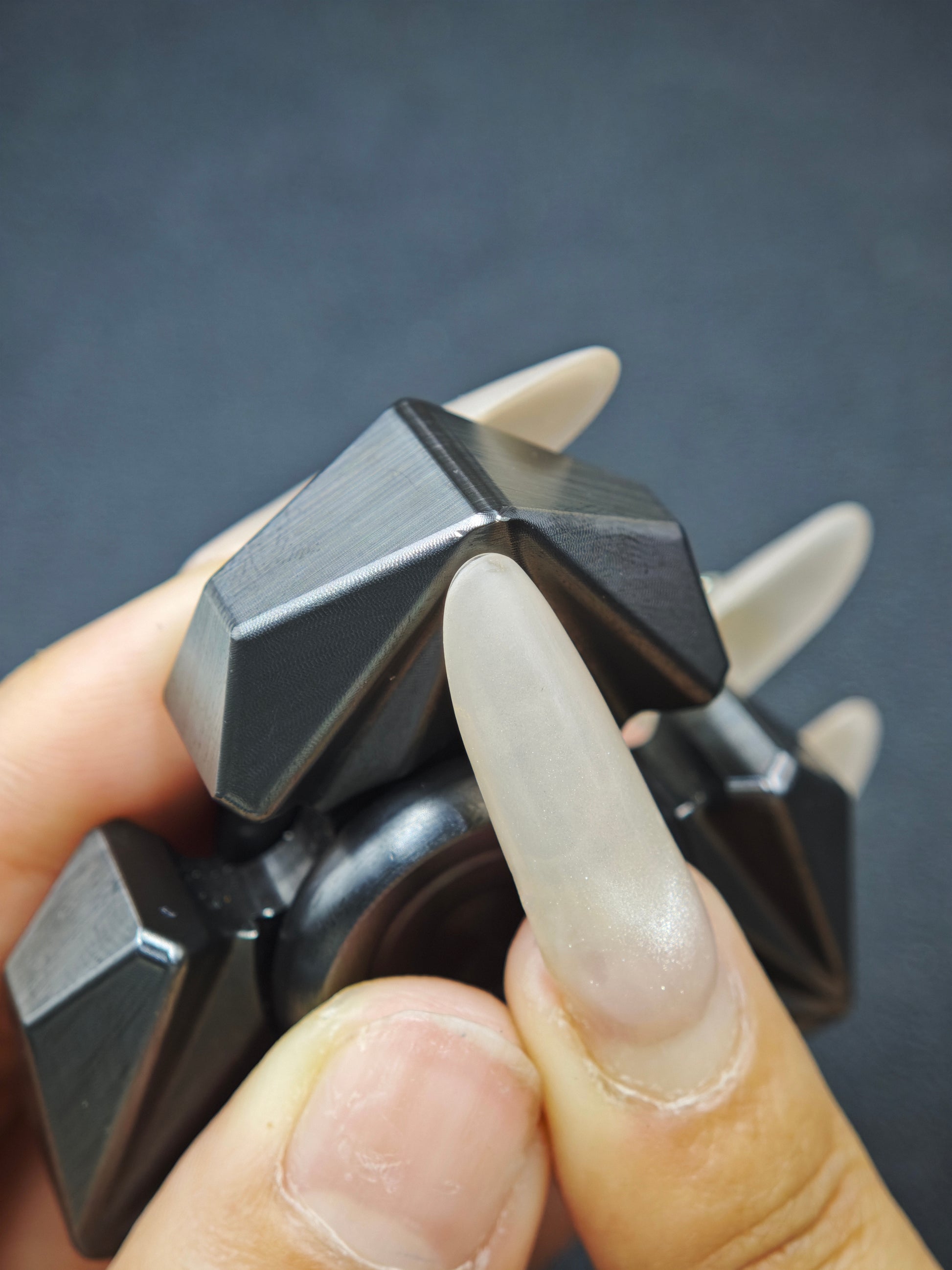 Tri-Leaf Crossbone Zirconium