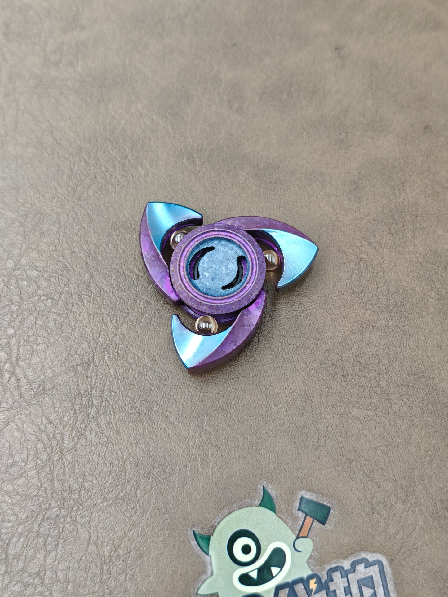 Baby Shark Crystallized Zirconium