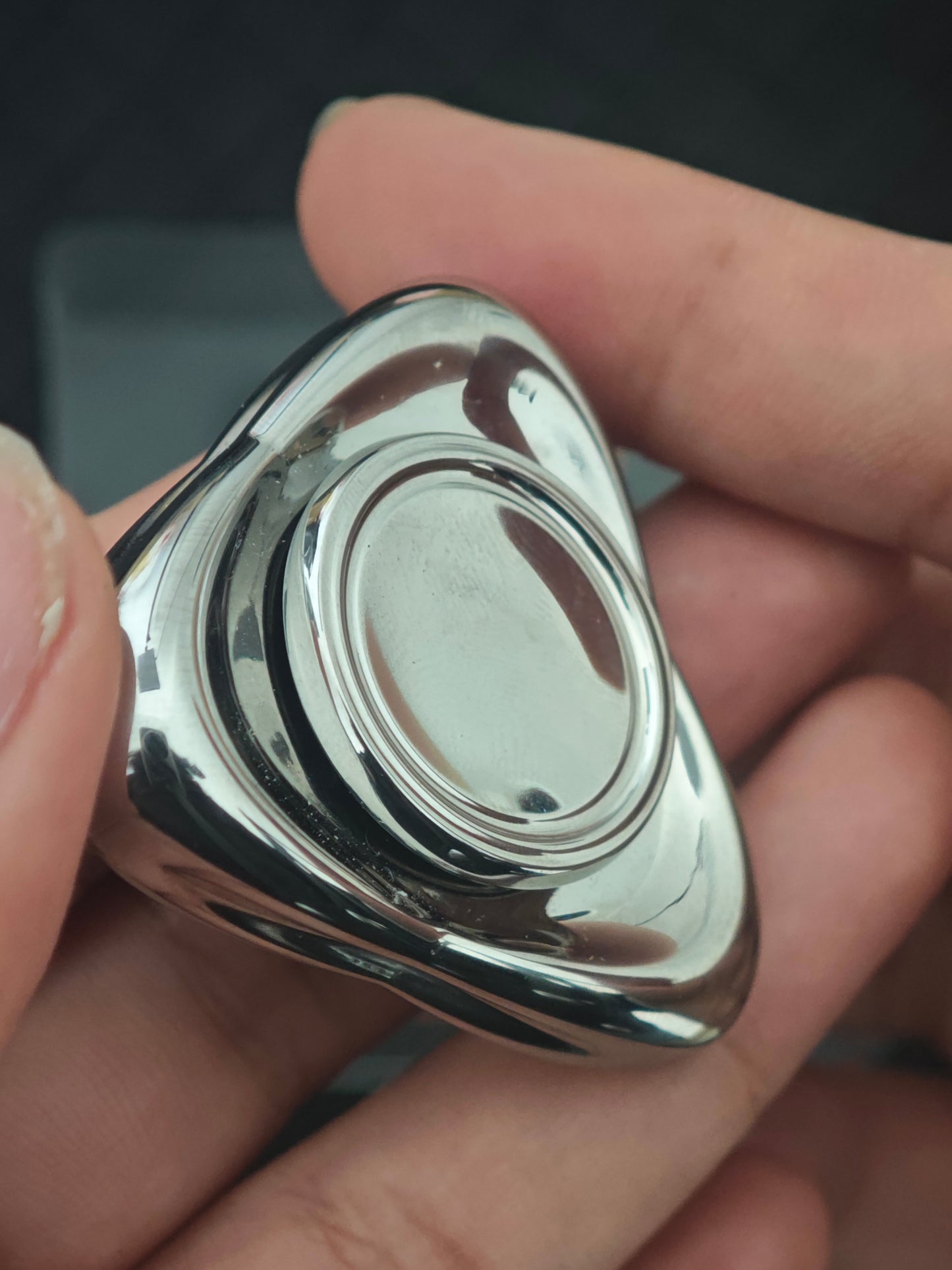Crossing Stainless Steel Polished