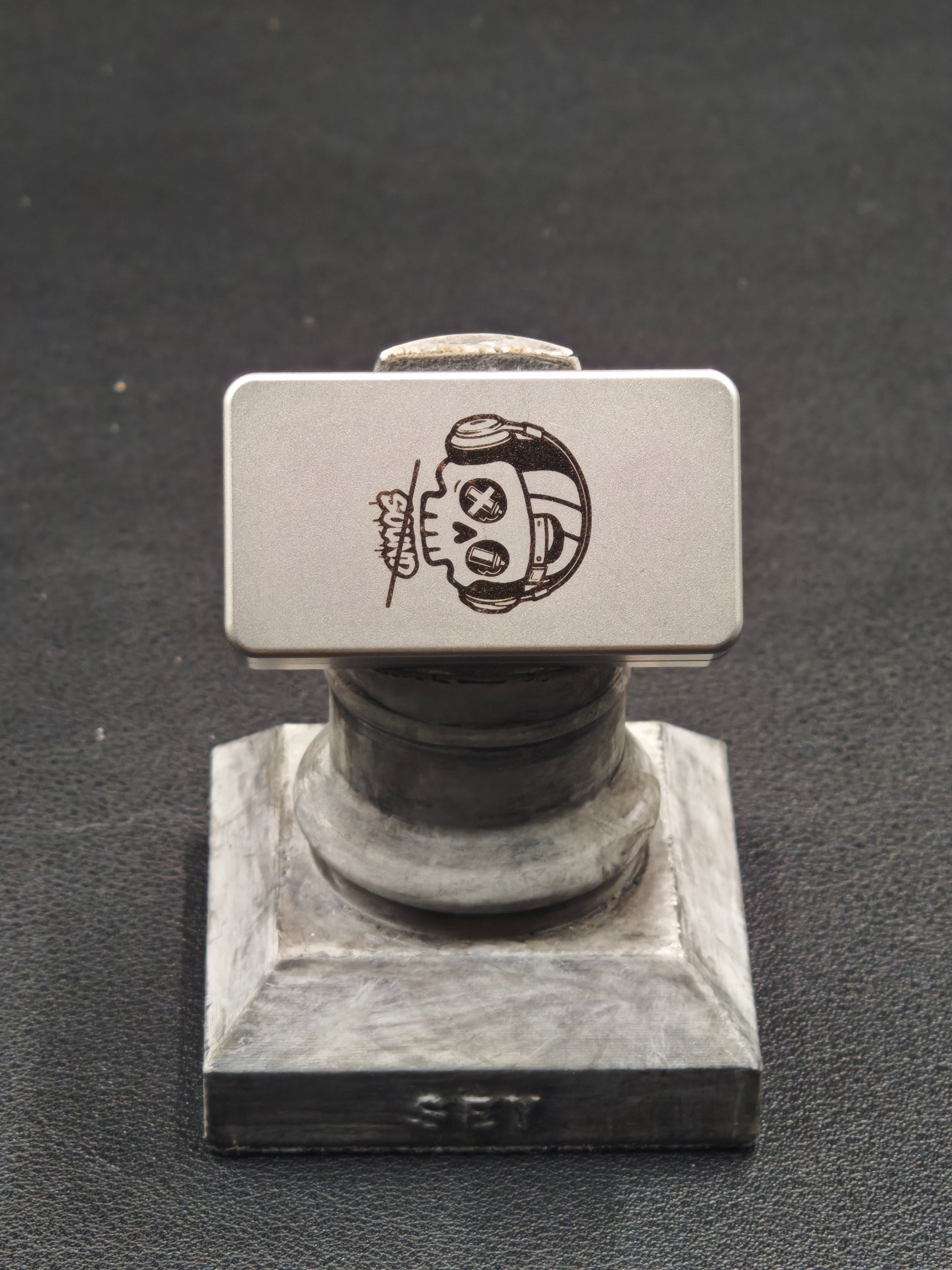 Mute Stainless Steel