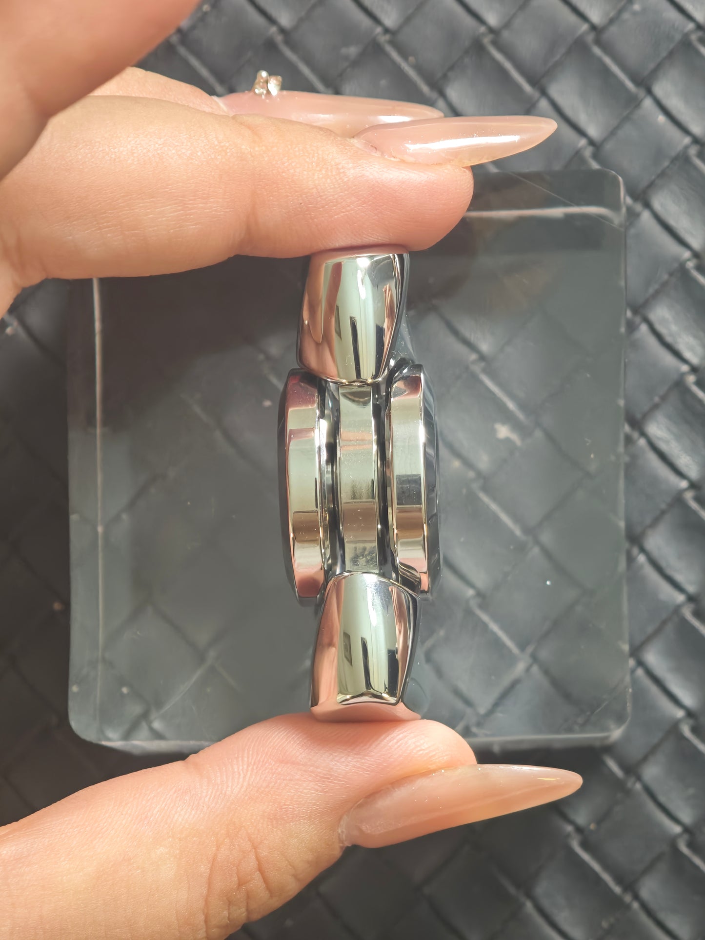 Zhen Stainless Steel